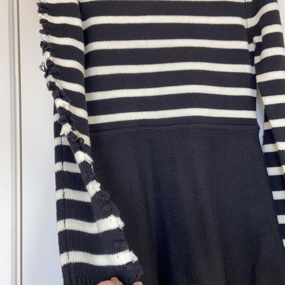 Eliza J Sweater Dress - Picture 3 of 5